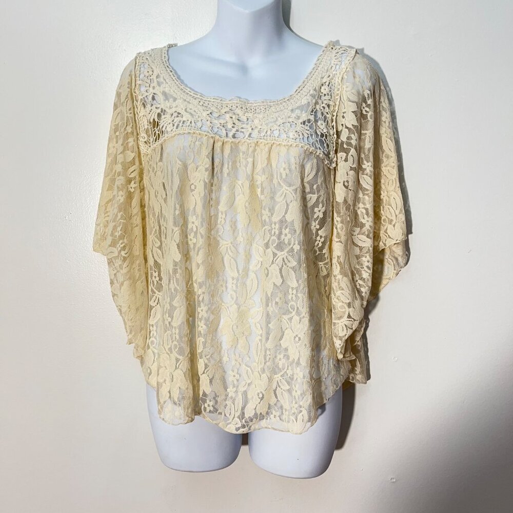 Elegant Beige Lace Boho‎ Top Womens Large With Crocheted Neckline By Lavish